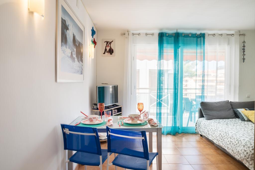 Apartamento En ซาลอว์ ภายนอก รูปภาพ