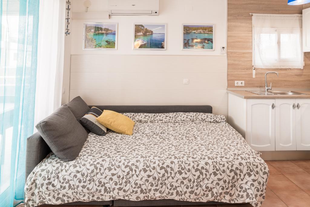 Apartamento En ซาลอว์ ภายนอก รูปภาพ