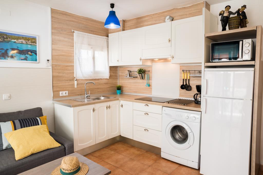 Apartamento En ซาลอว์ ภายนอก รูปภาพ