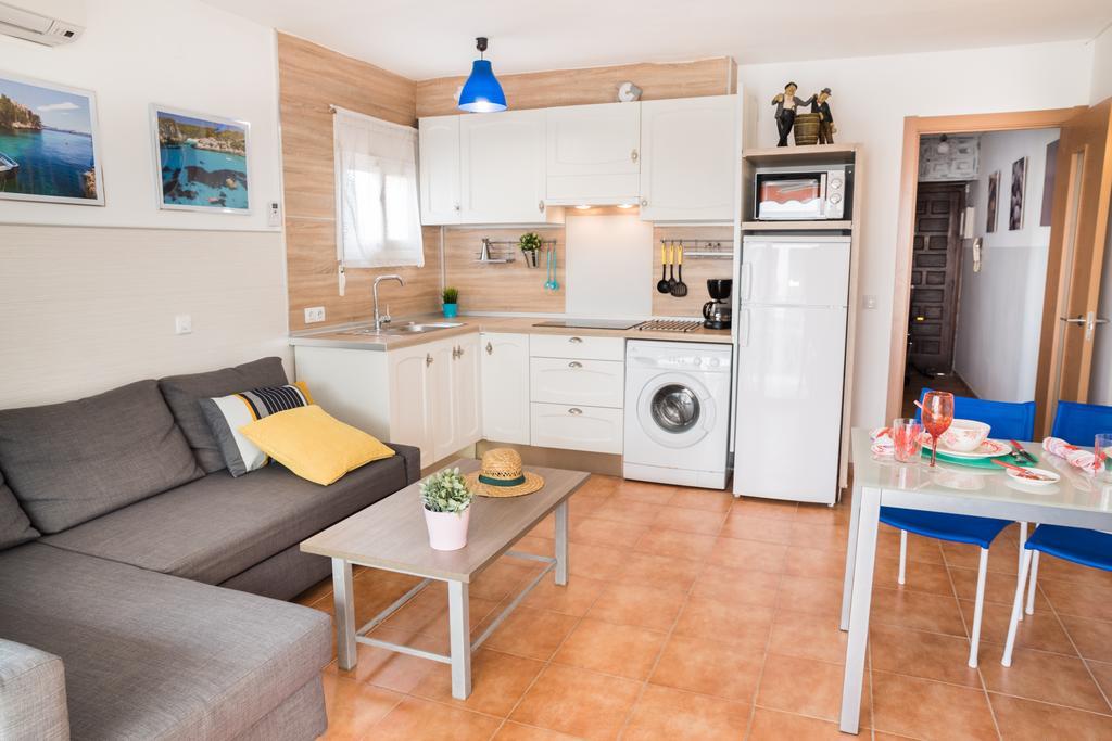 Apartamento En ซาลอว์ ภายนอก รูปภาพ